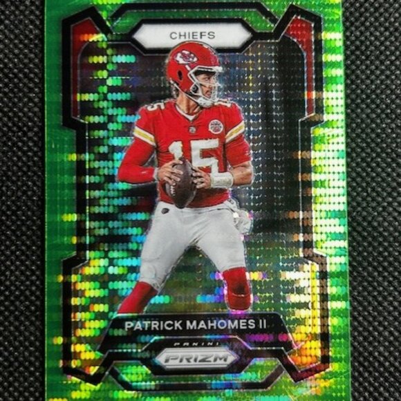 2023 Panini Prizm - Patrick Mahomes II #149 Neon Green Pulsar Prizm - Picture 1 of 2